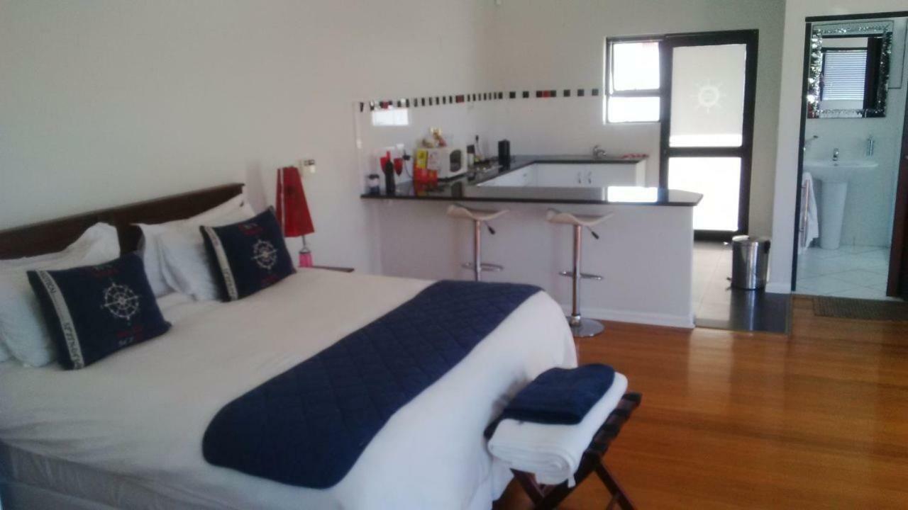 Ahoy Boutique Guest House Port Elizabeth Exteriör bild